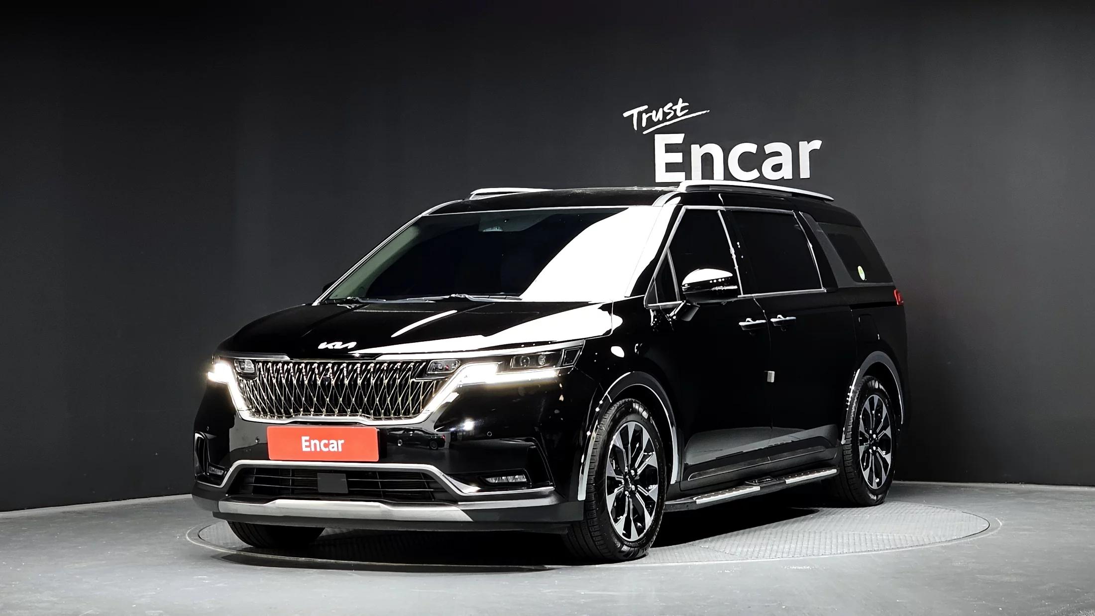 Kia Carnival Gasoline 7-Seater Signature, 2022 г. 16896 км.