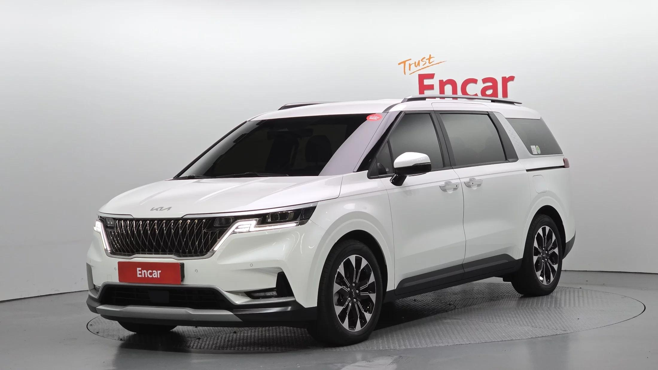 Kia Carnival 9-Seater Prestige, 2023 г. 45848 км.
