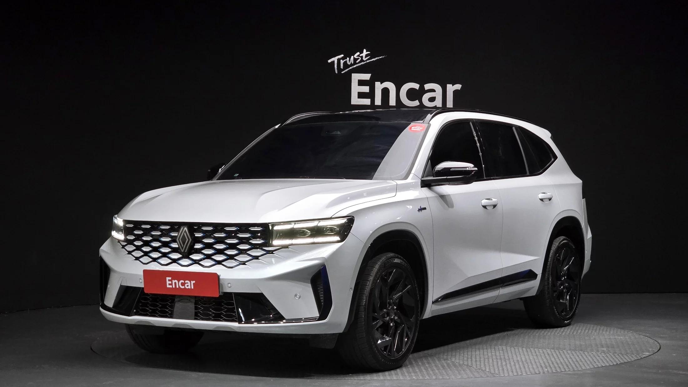 Renault Grand Koleos 1.5 E-TECH Esprit Alphine 2WD, гибрид, 2025 г. 7137 км.