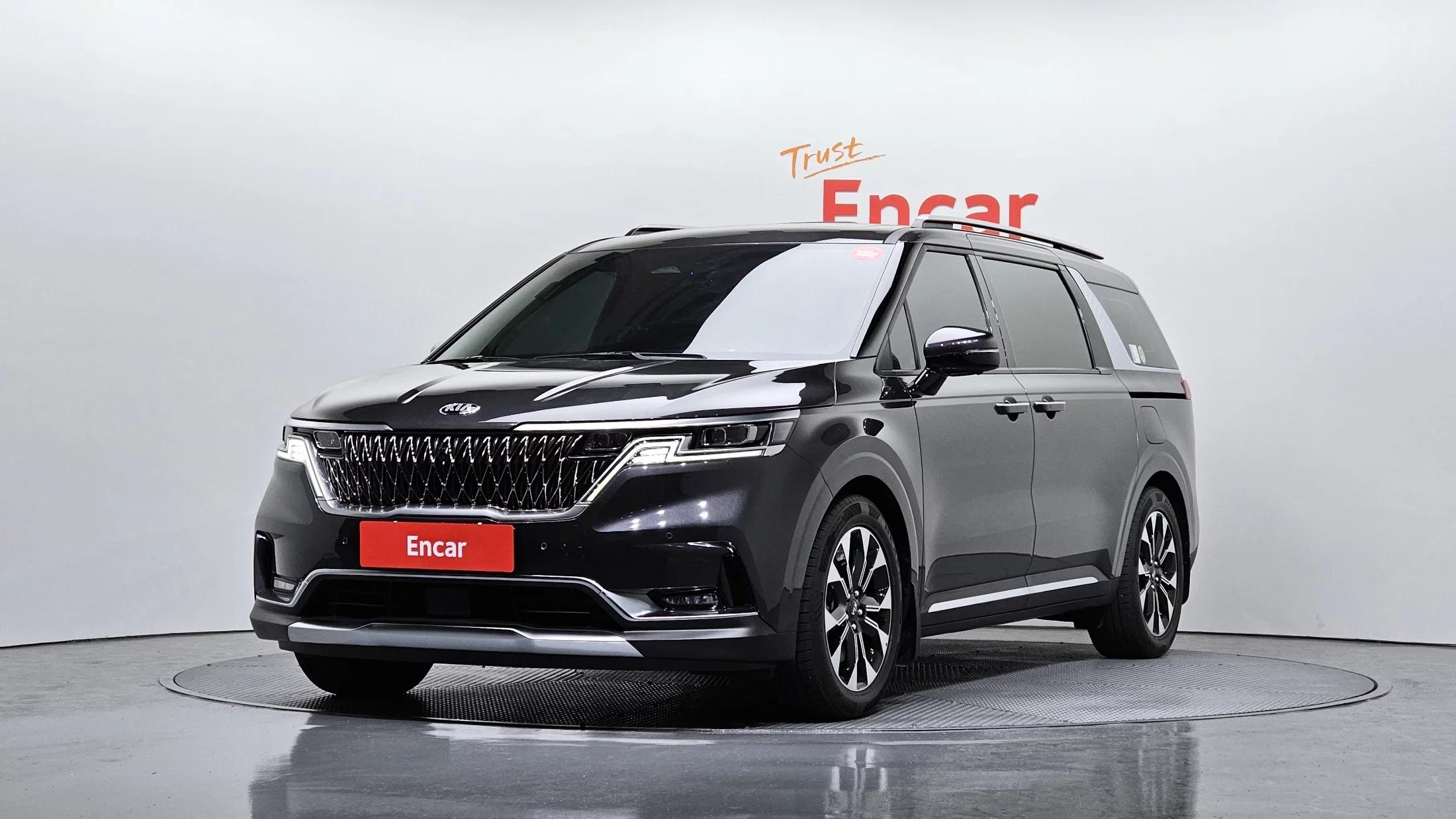 Kia Carnival 7-Seater Signature, 2021 г. 71954 км.