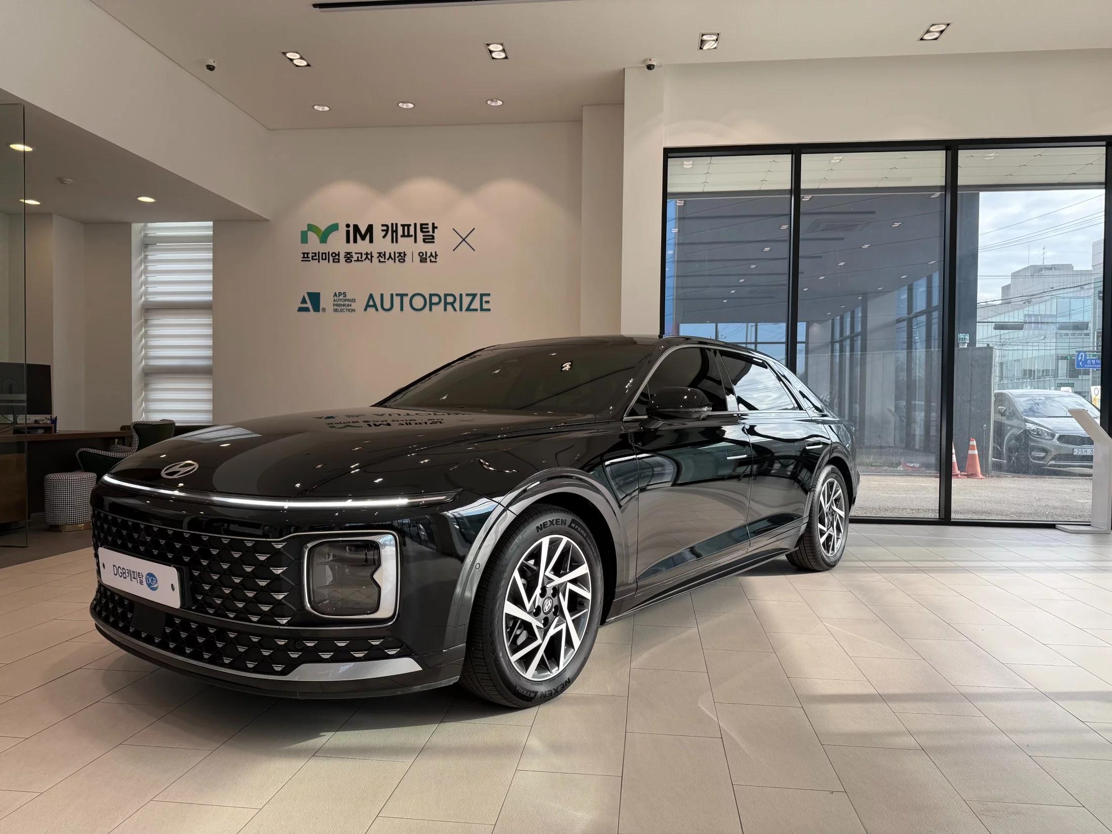 Hyundai Grandeur Exclusive, гибрид, 2023 г. 25386 км.
