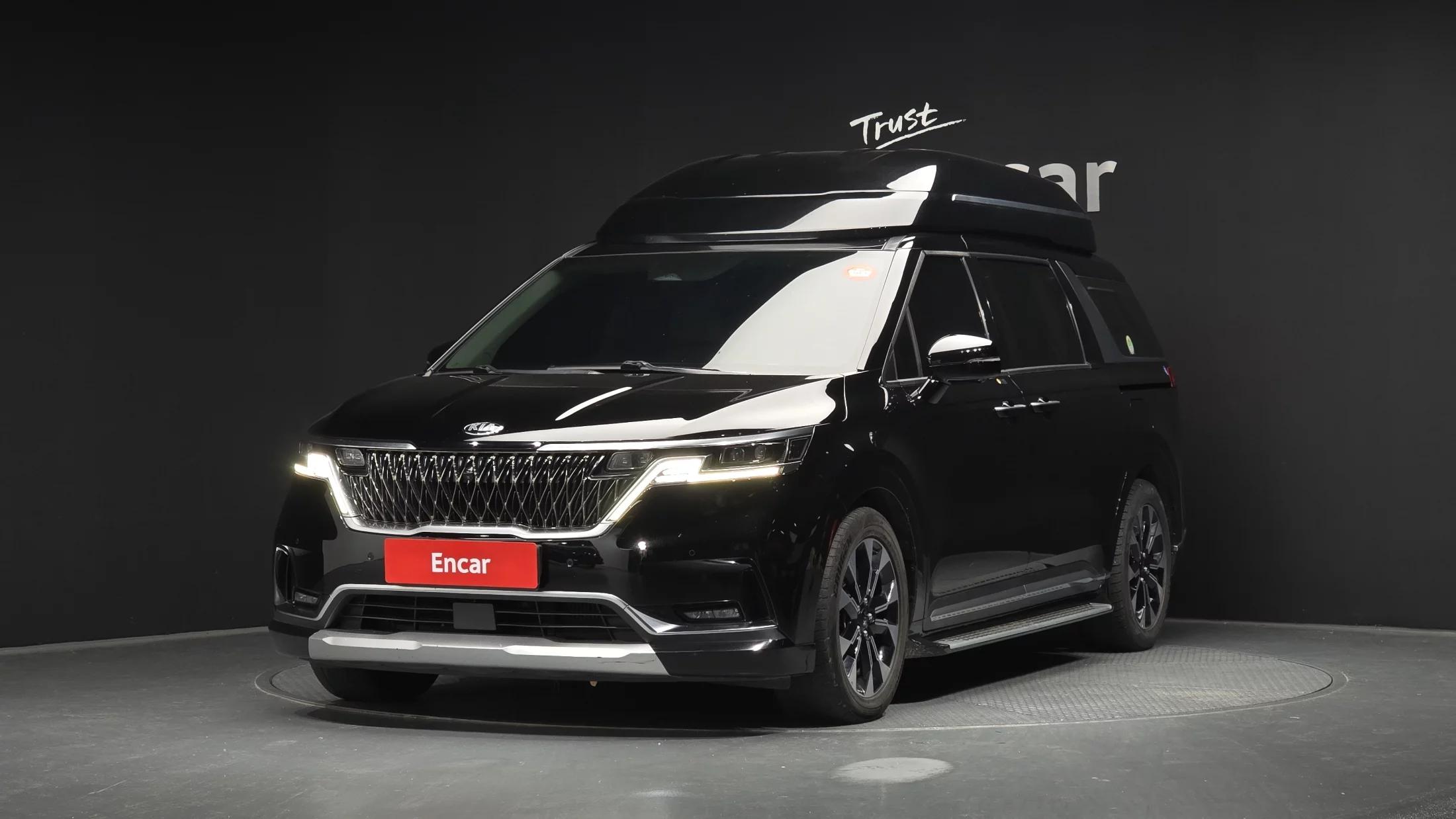 Kia Carnival 9-Seater Hi-Limousine Signature, 2021 г. 273728 км.
