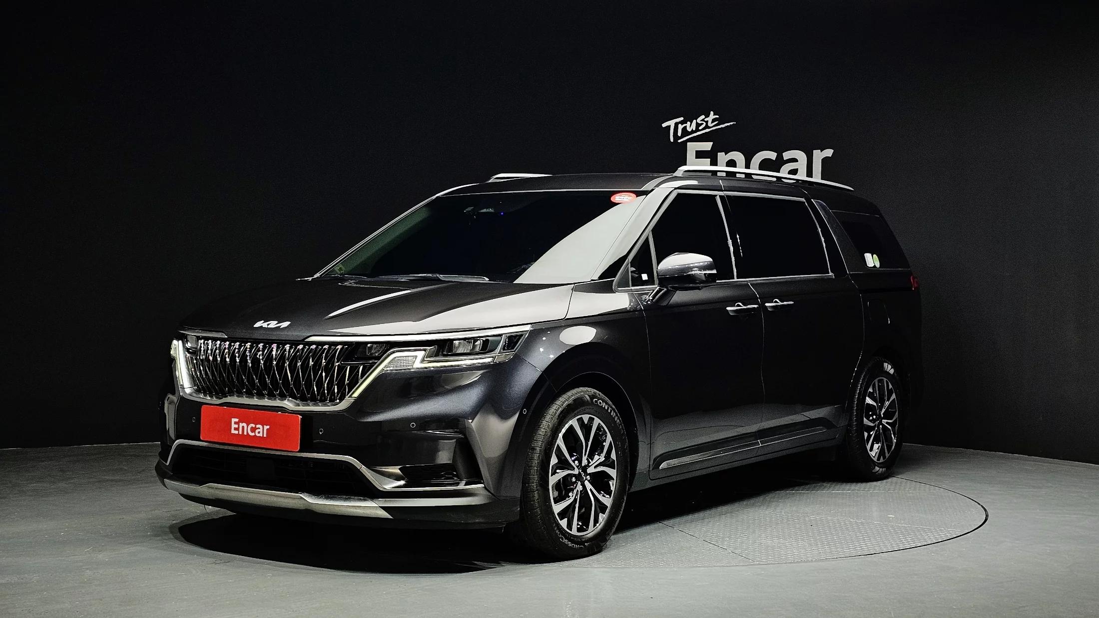 Kia Carnival 9-Seater Signature, 2022 г. 33362 км.