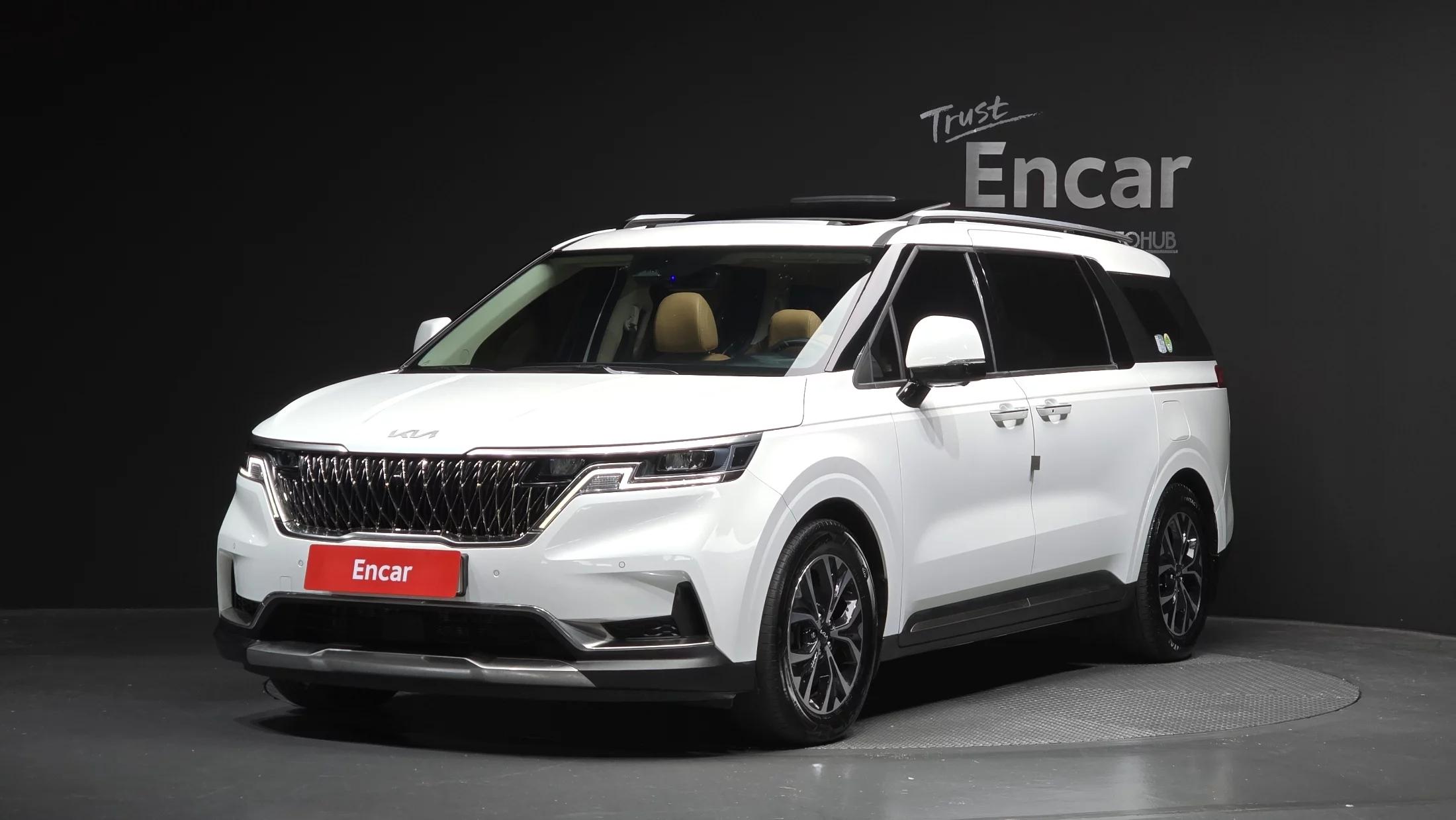 Kia Carnival Gasoline 11-Seater Signature, 2022 г. 104152 км.