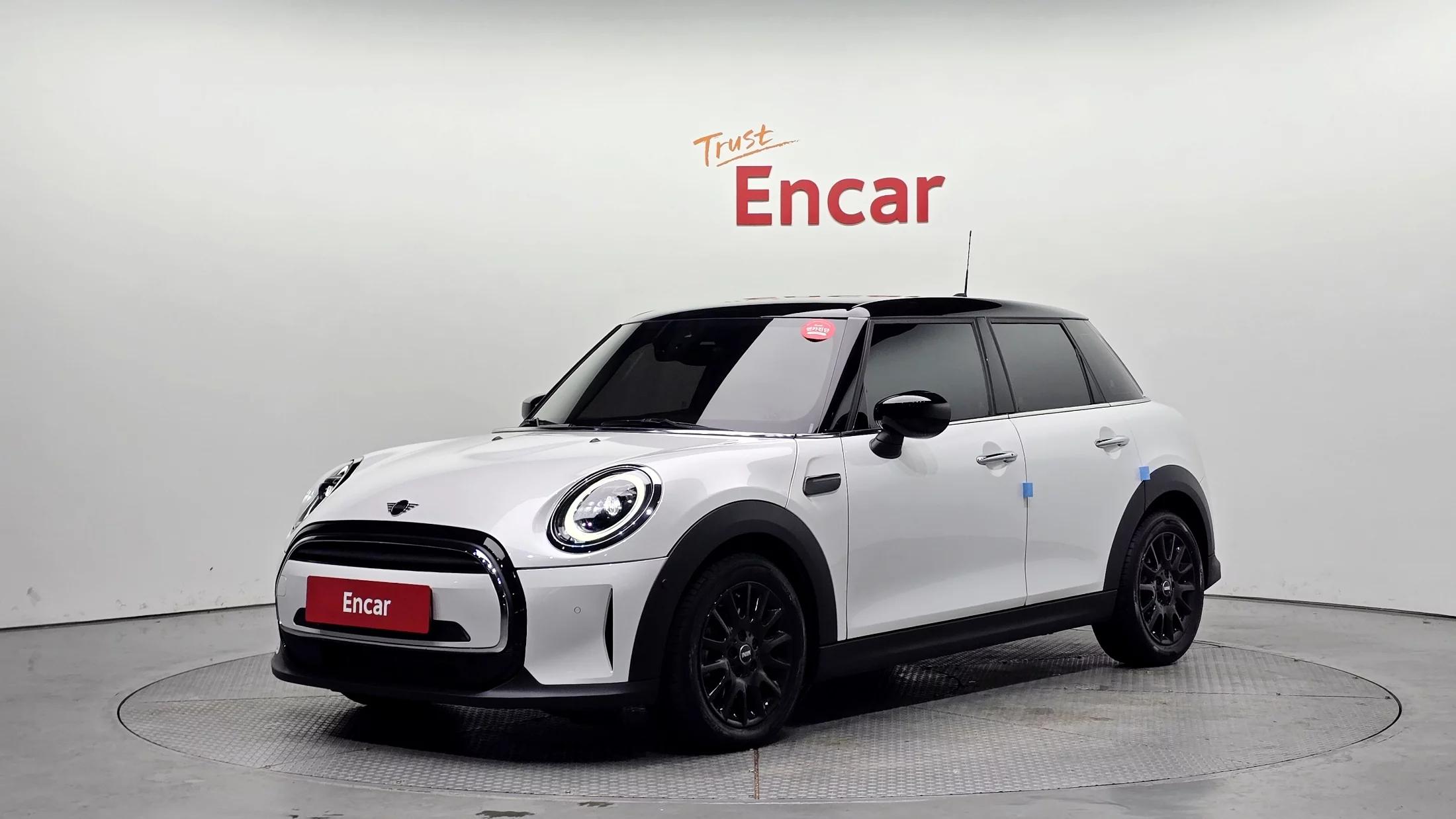 MINI Cooper 5Door Classic Third Generation, 2024 г. 17215 км.