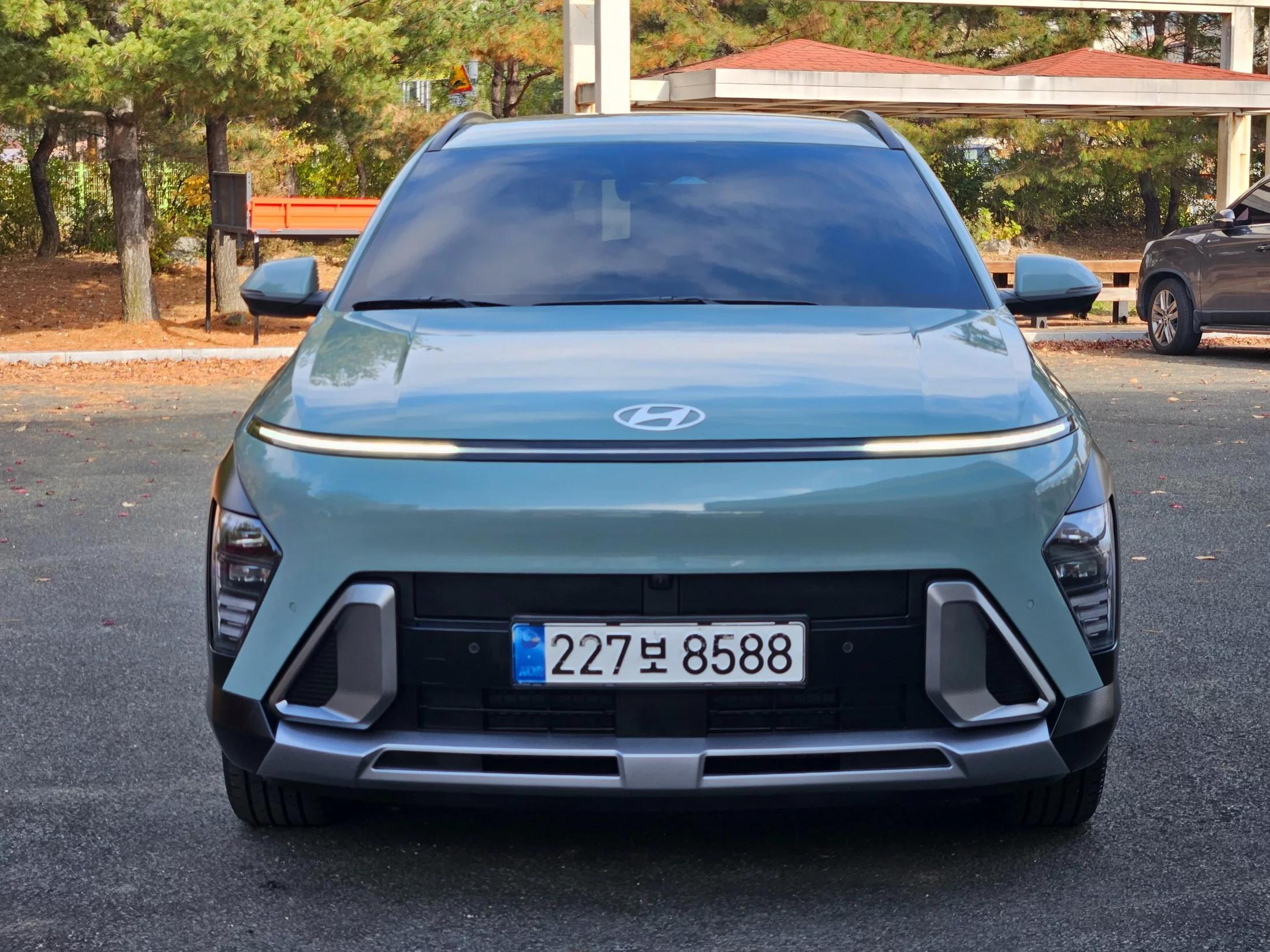 Hyundai Kona Inspiration, гибрид, 2025 г. 5870 км.