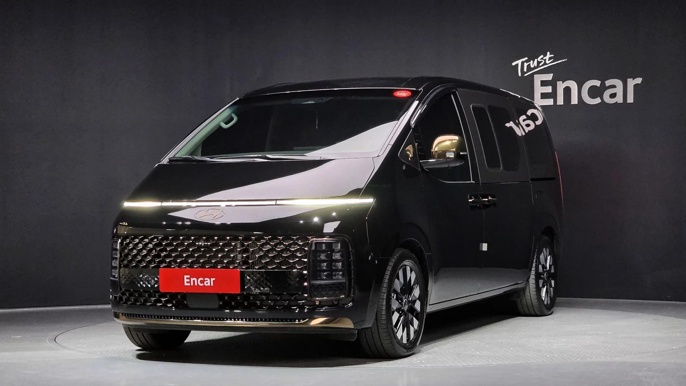 Hyundai Staria Lounge 9-Seater Inspiration, 2025 г. 11444 км.