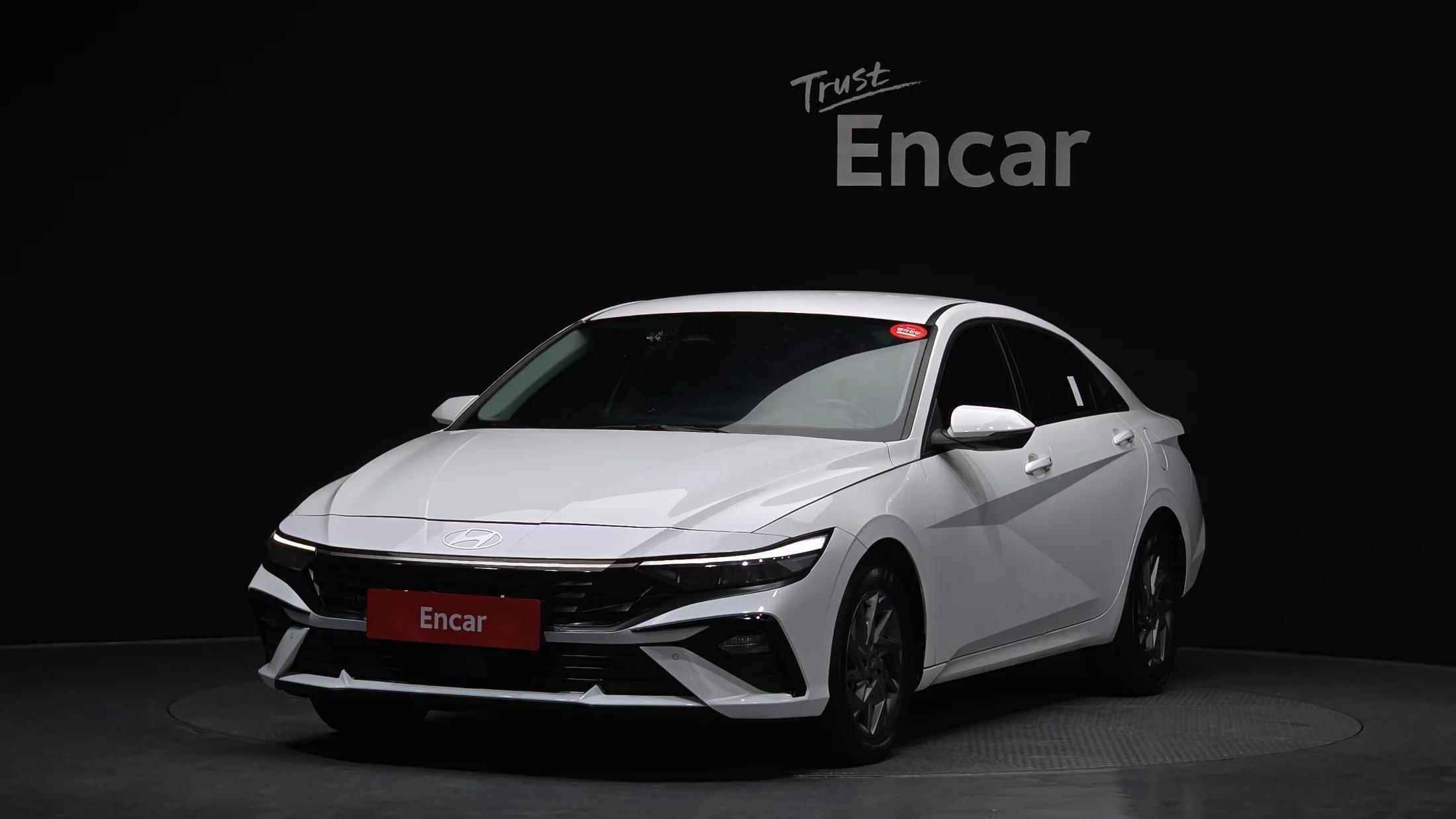 Hyundai AVANTE (Хендай Элантра) 1.6 Modern, 2024 г. 39967 км.