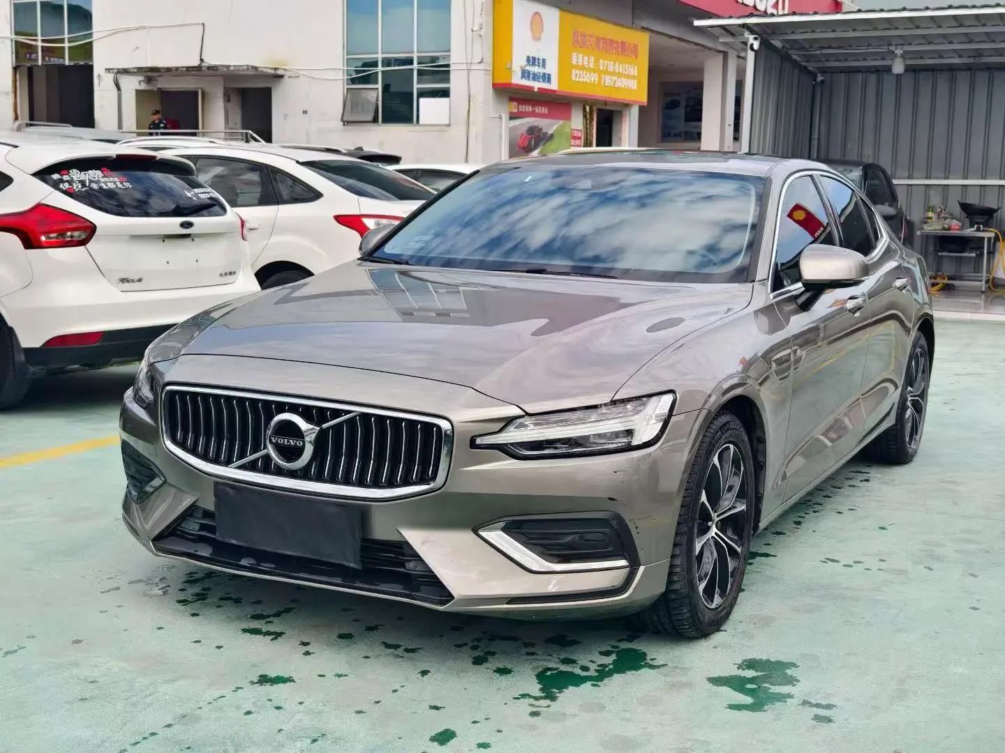 Volvo S60 2021 г. 67089 км.