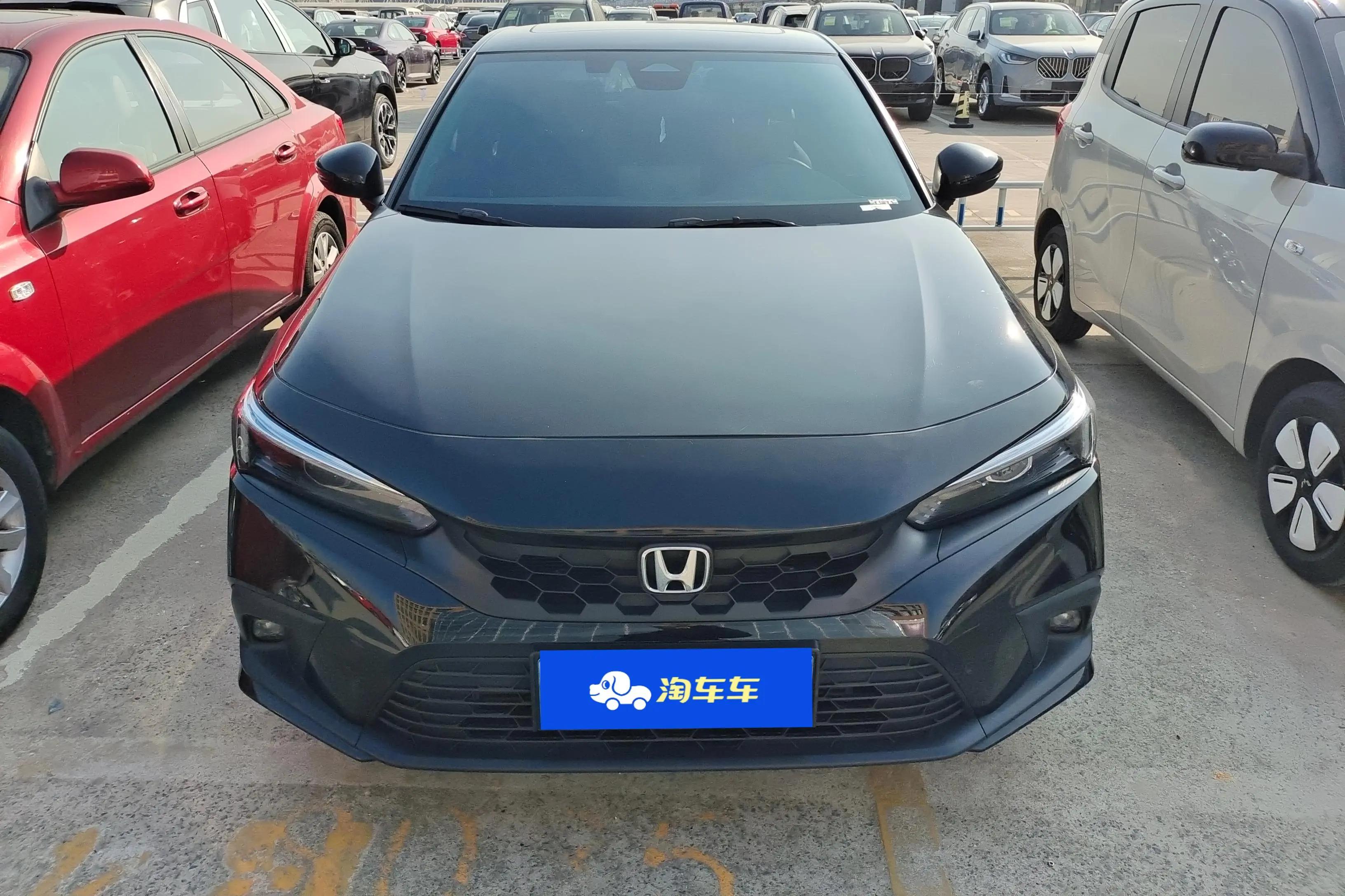 Honda Civic 2024 г. 23620 км.