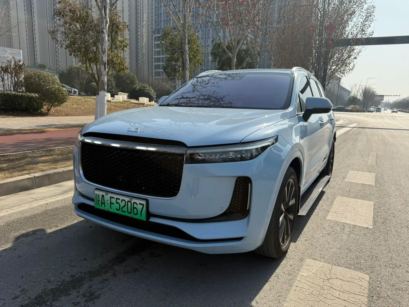 Lixiang ONE 2021 г. 81053 км.