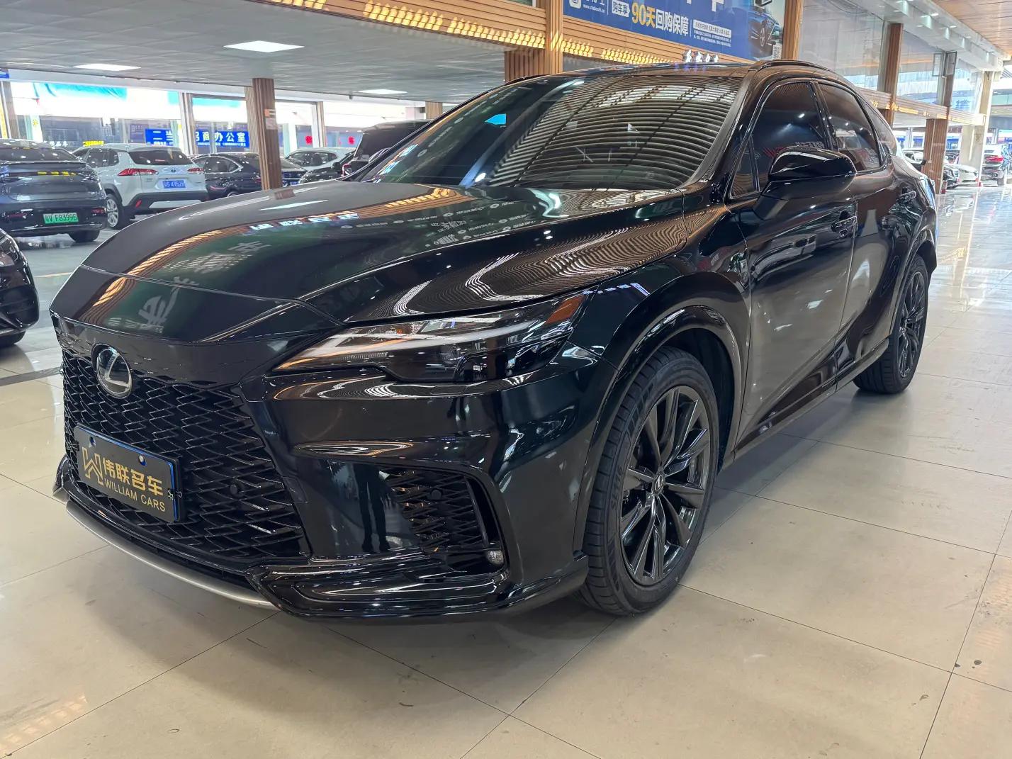 Lexus RX 2023 г. 54032 км.