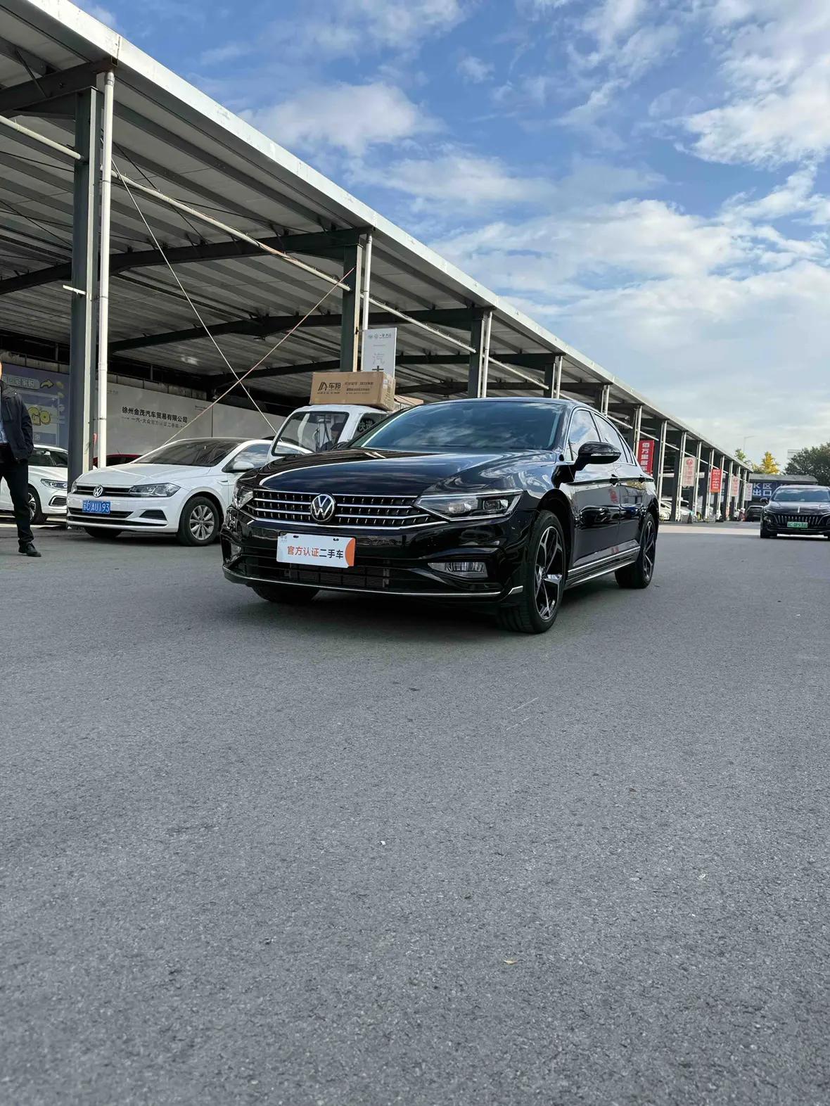 Volkswagen Magotan 2025 г. 15135 км.