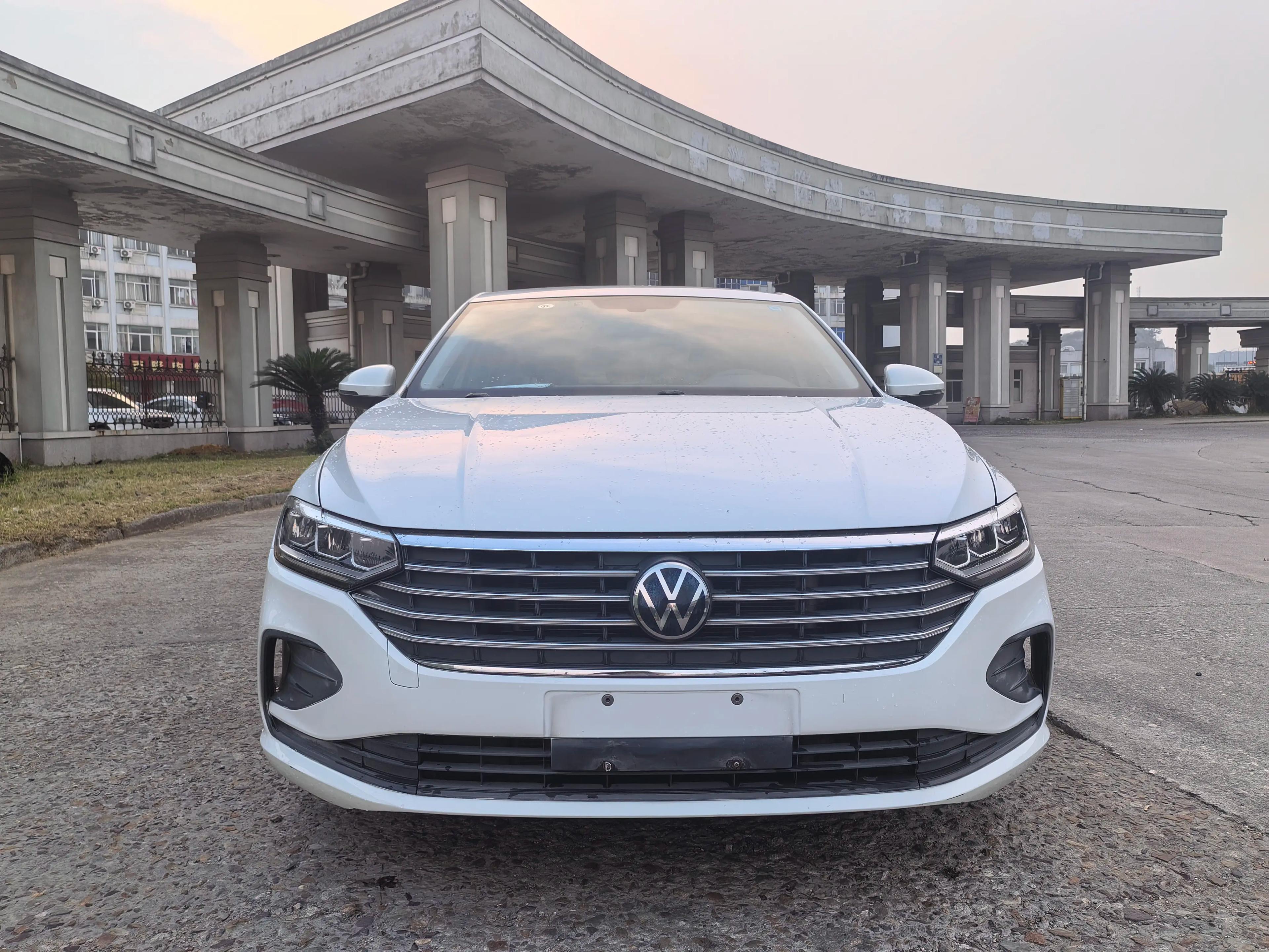 Volkswagen Lavida 2023 г. 75074 км.