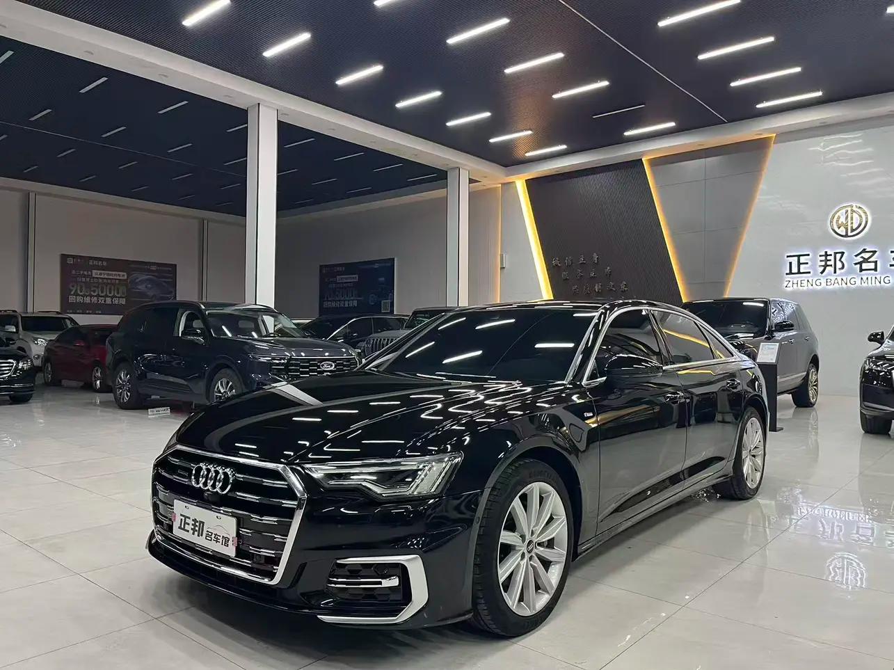 Audi A6L 2024 г. 12127 км.
