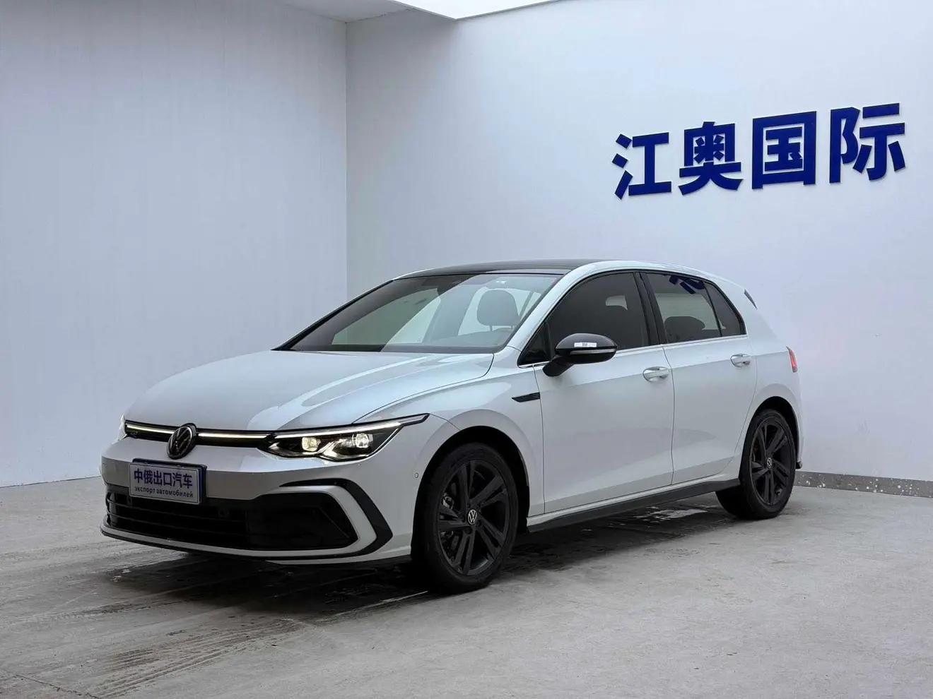 Volkswagen Golf 2021 г. 50100 км.