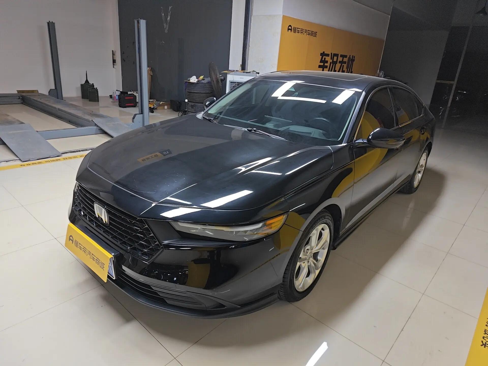 Honda Accord 2023 г. 41210 км.