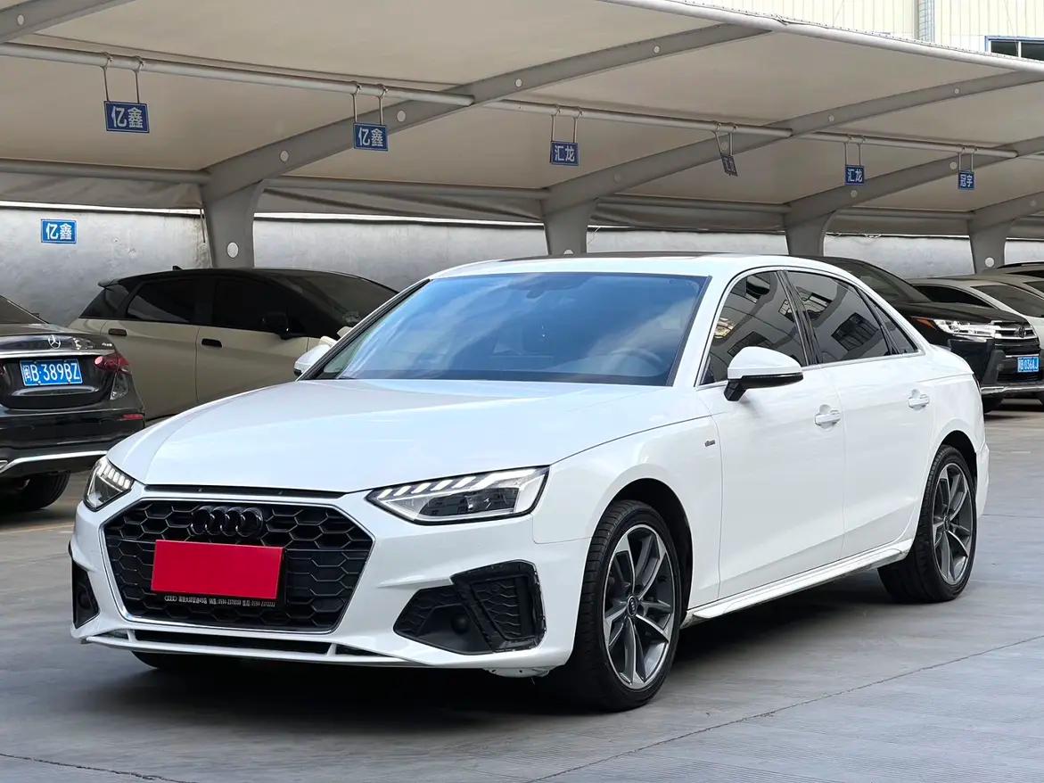 Audi A4L 2023 г. 70028 км.
