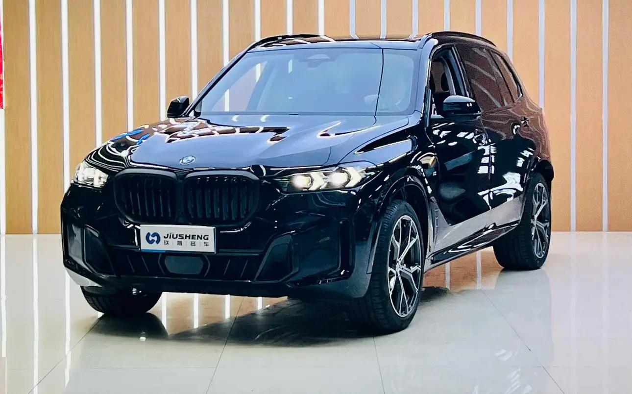 BMW X5 2025 г. 9916 км.