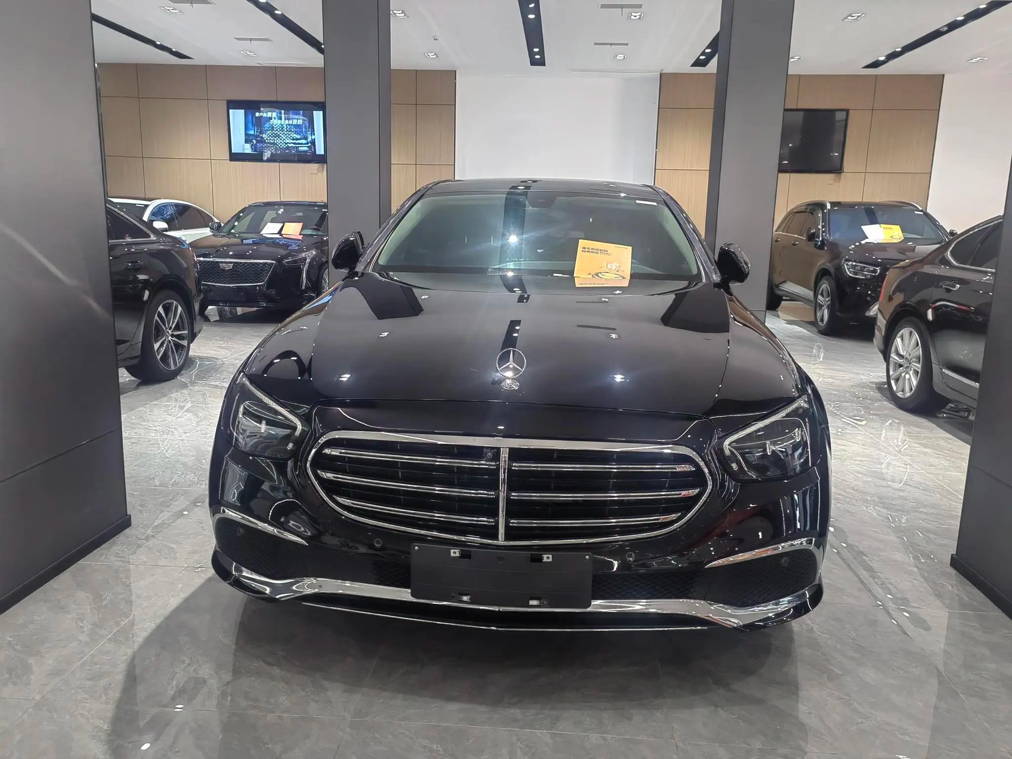 Mercedes-Benz E-Class 2021 г. 60023 км.