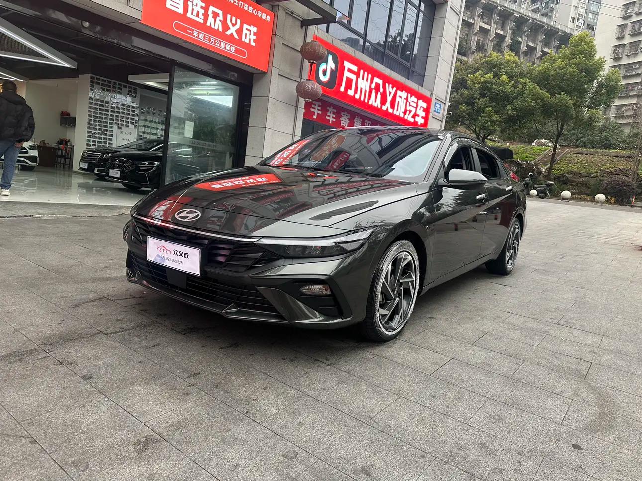 Hyundai Elantra 2025 г. 5055 км.