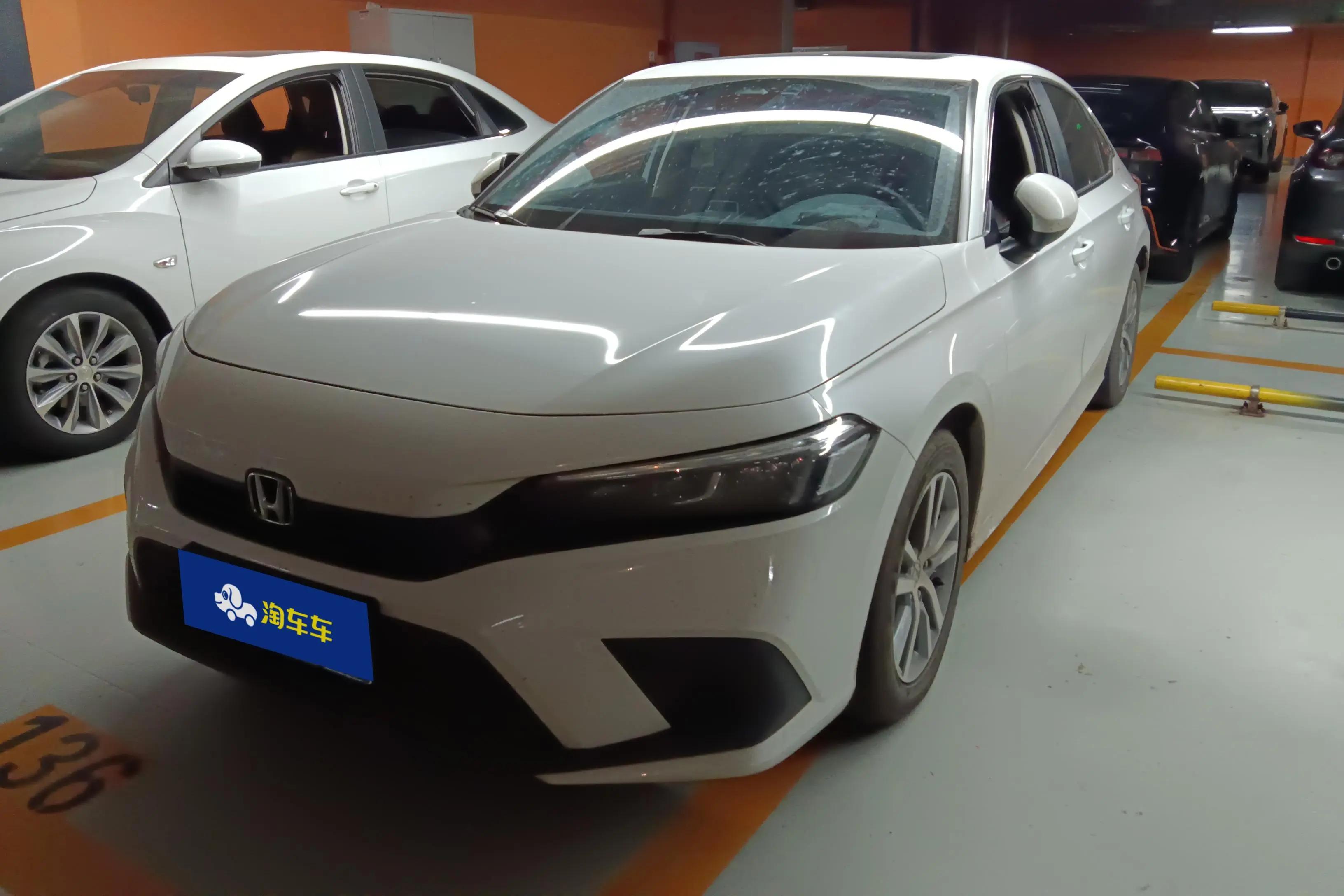 Honda Civic 2024 г. 11035 км.