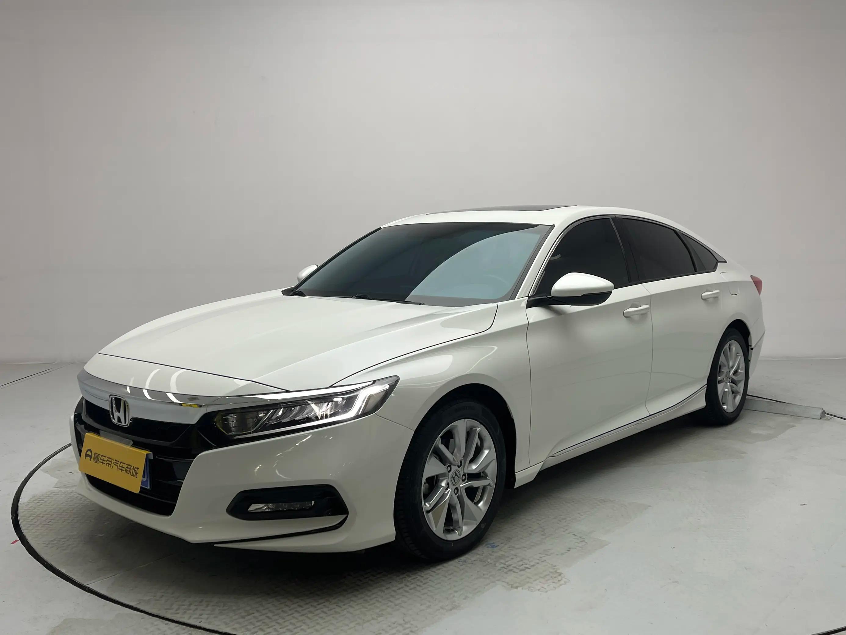 Honda Accord 2021 г. 106800 км.