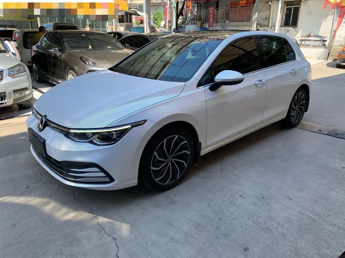 Volkswagen Golf 2021 г. 63911 км.
