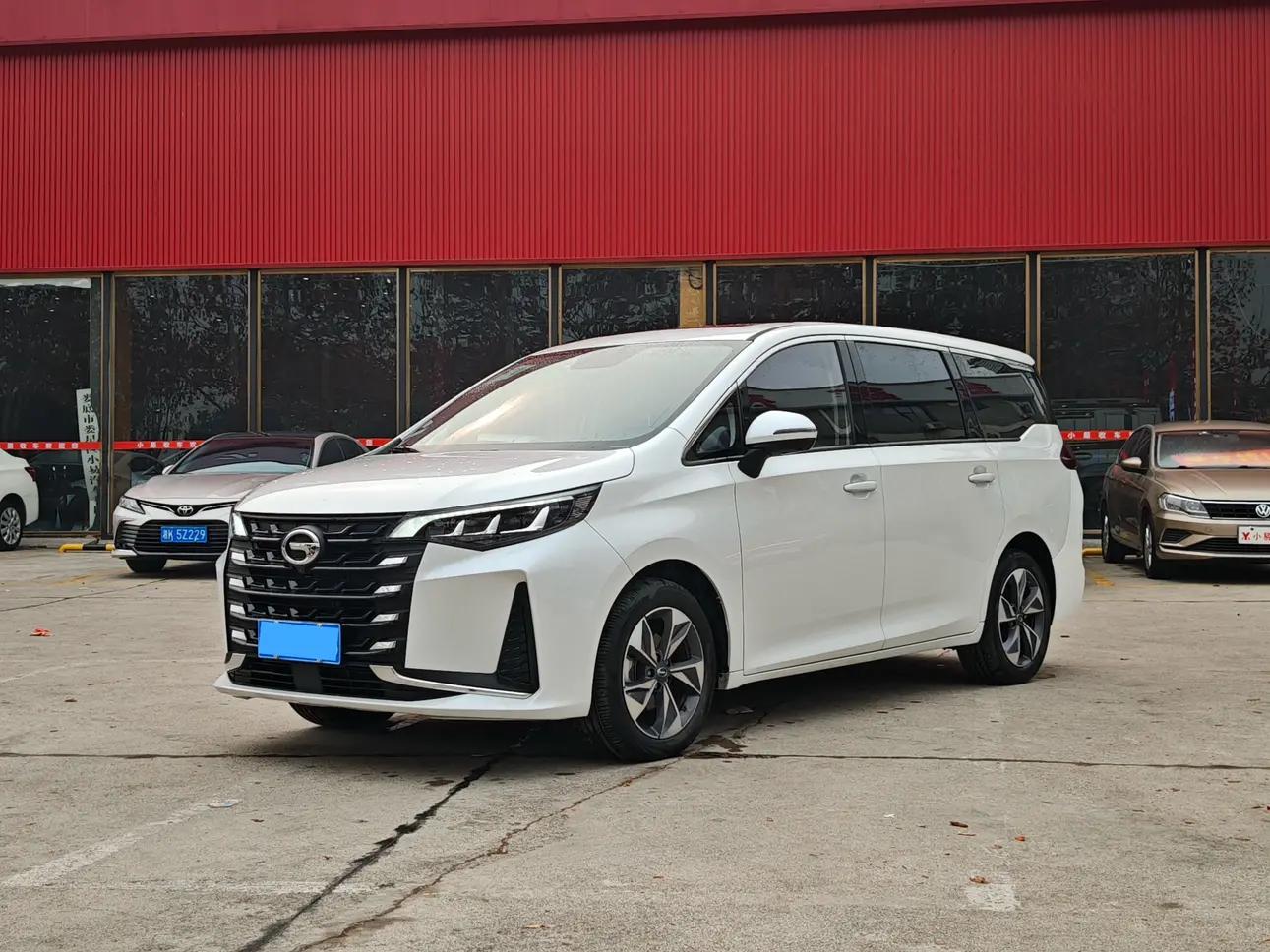 GAC Trumpchi M6 2024 г. 33400 км.