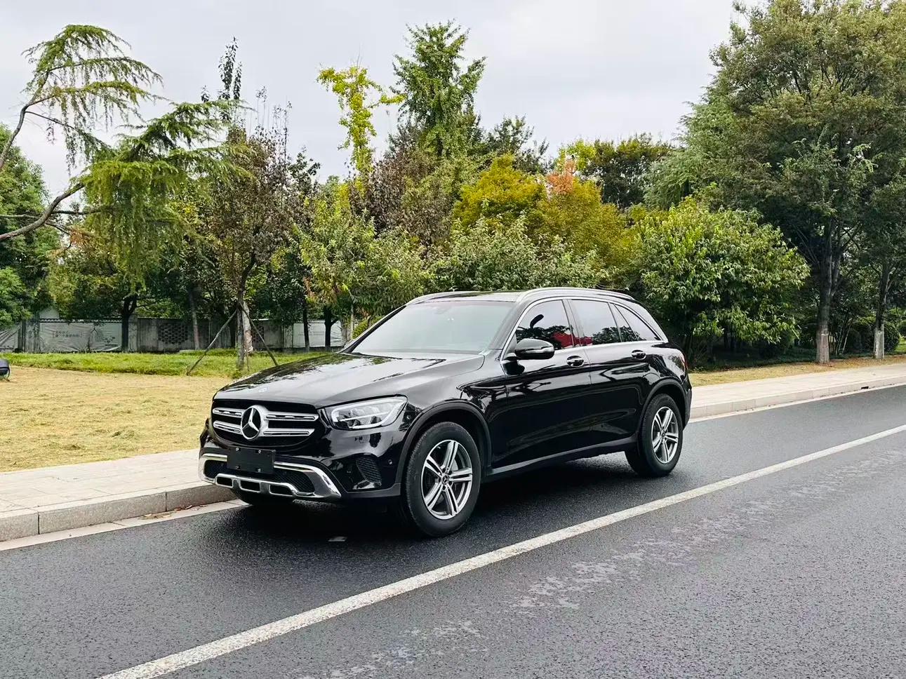 Mercedes-Benz GLC 2022 г. 52130 км.