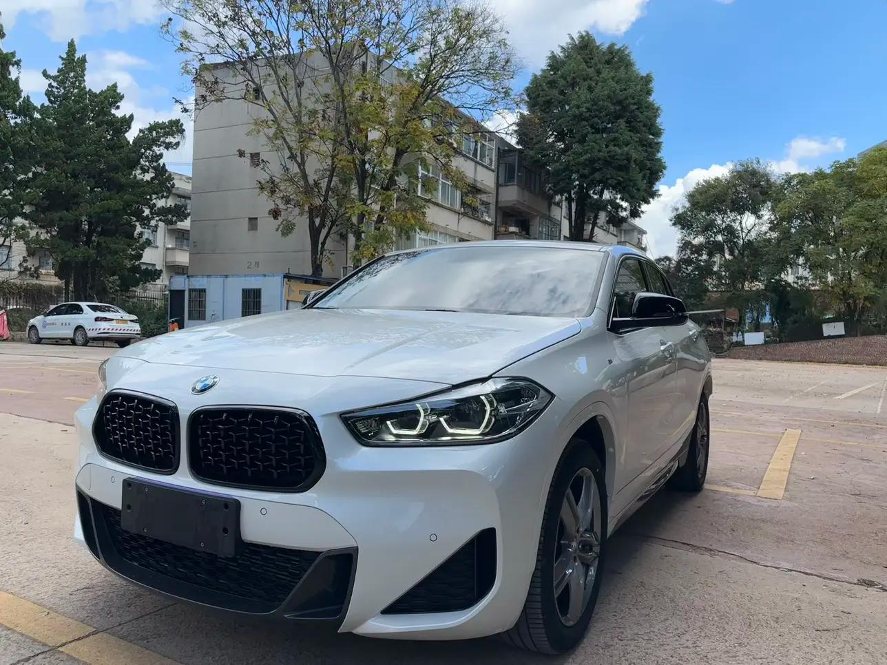 BMW X2 2023 г. 22149 км.
