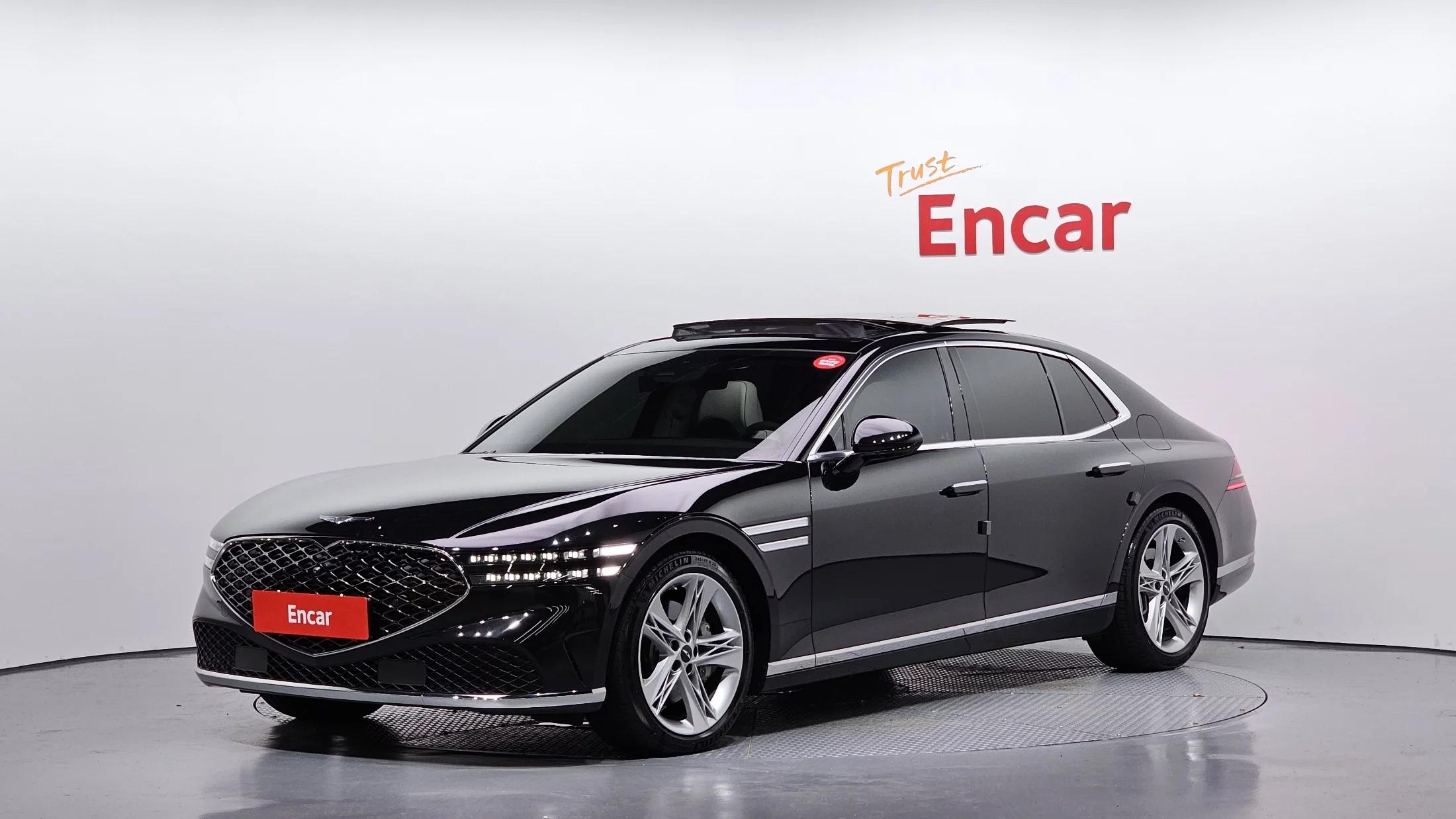 Genesis G90 Gasoline 3.5 Turbo AWD, 2022 г. 37541 км.