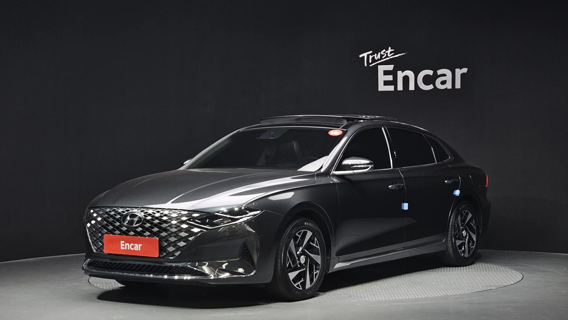 Hyundai Grandeur Exclusive, гибрид, 2021 г. 40201 км.