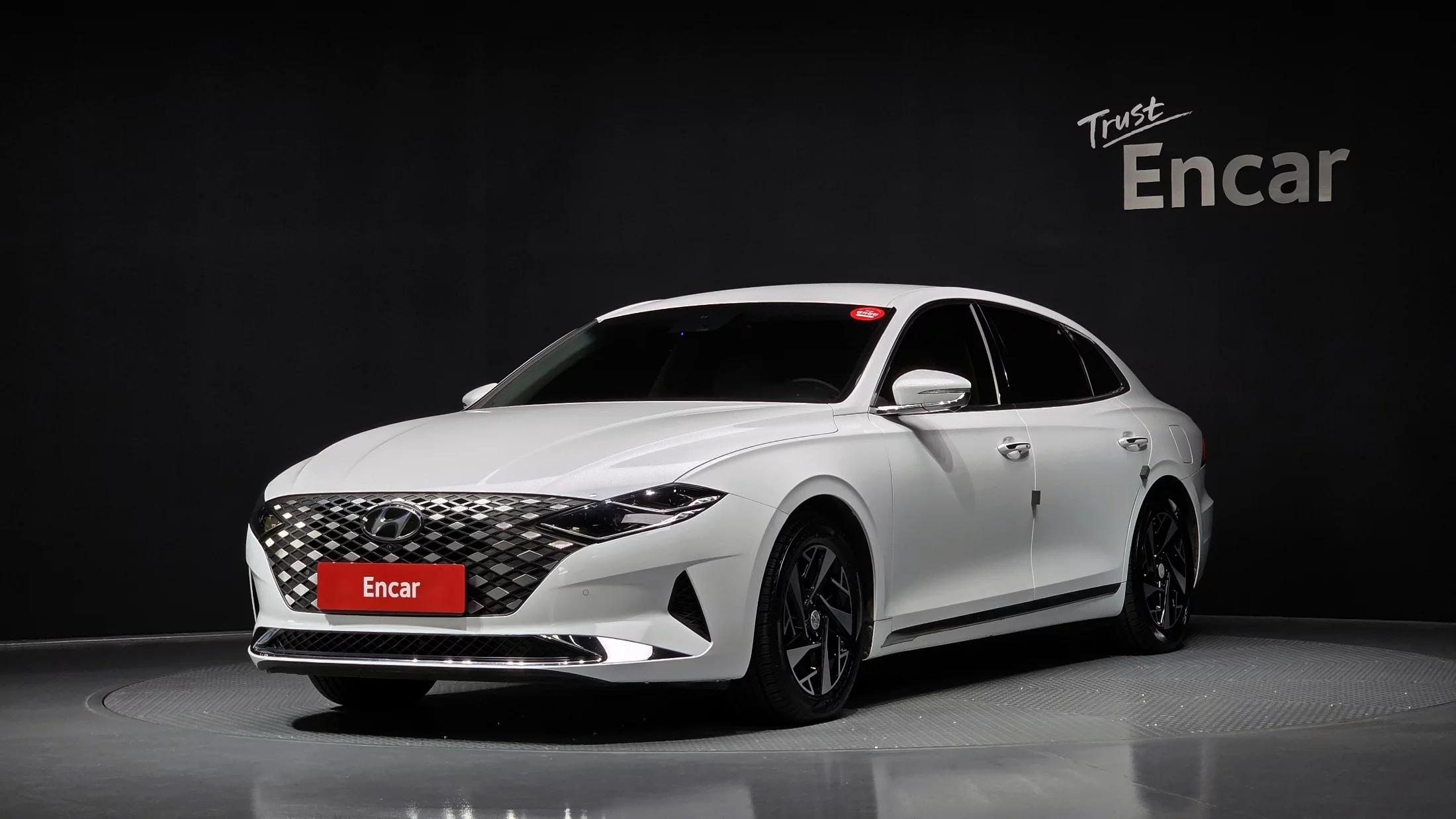 Hyundai Grandeur Le Blanc, гибрид, 2021 г. 55196 км.