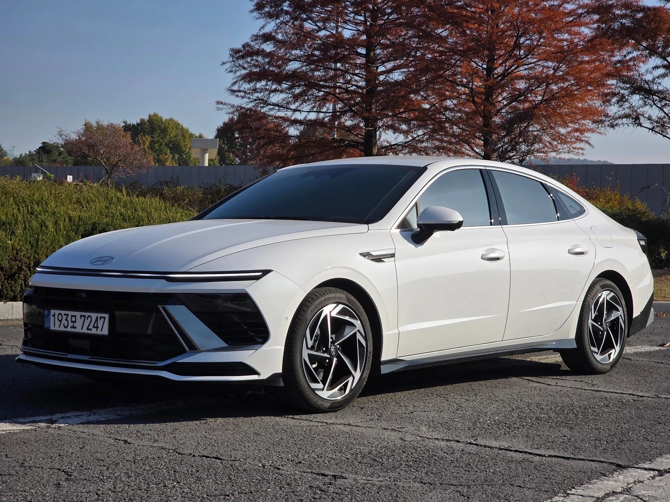 Hyundai Sonata 1.6 Turbo Inspiration, 2024 г. 11576 км.