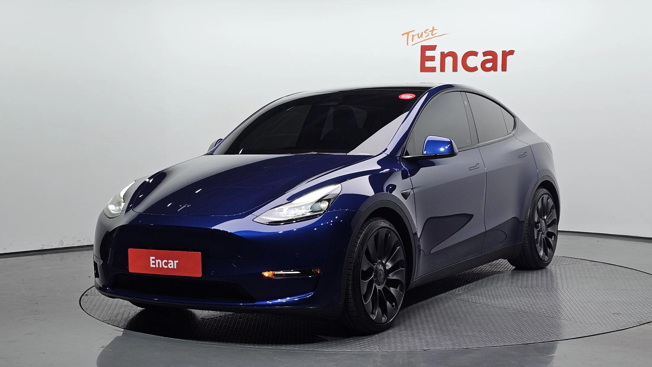 Tesla Model Y Performance, электромобиль, 2022 г. 27374 км.