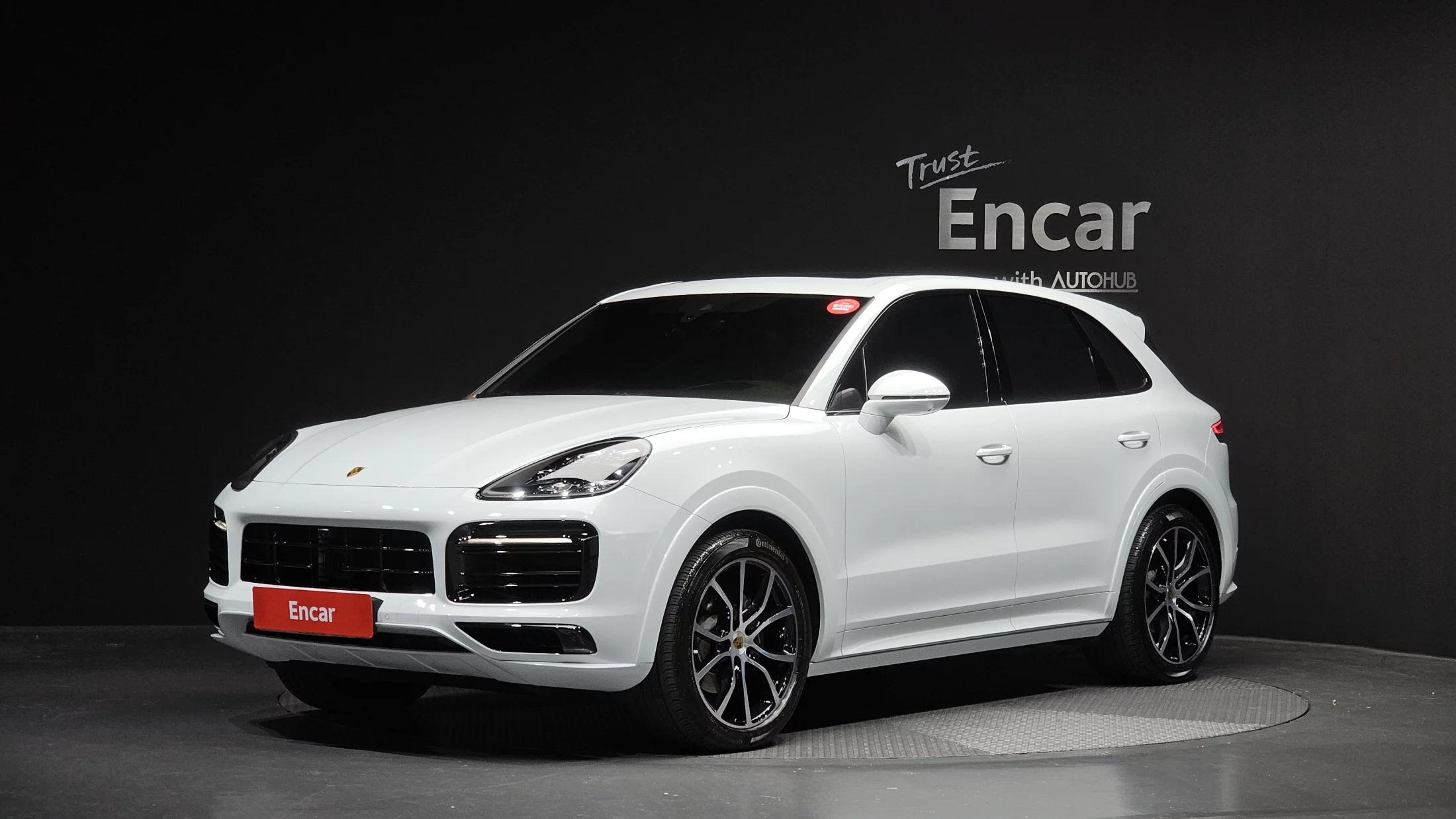 Porsche CAYENNE 3.0 PLATINUM EDITION, 2023 г. 24749 км.