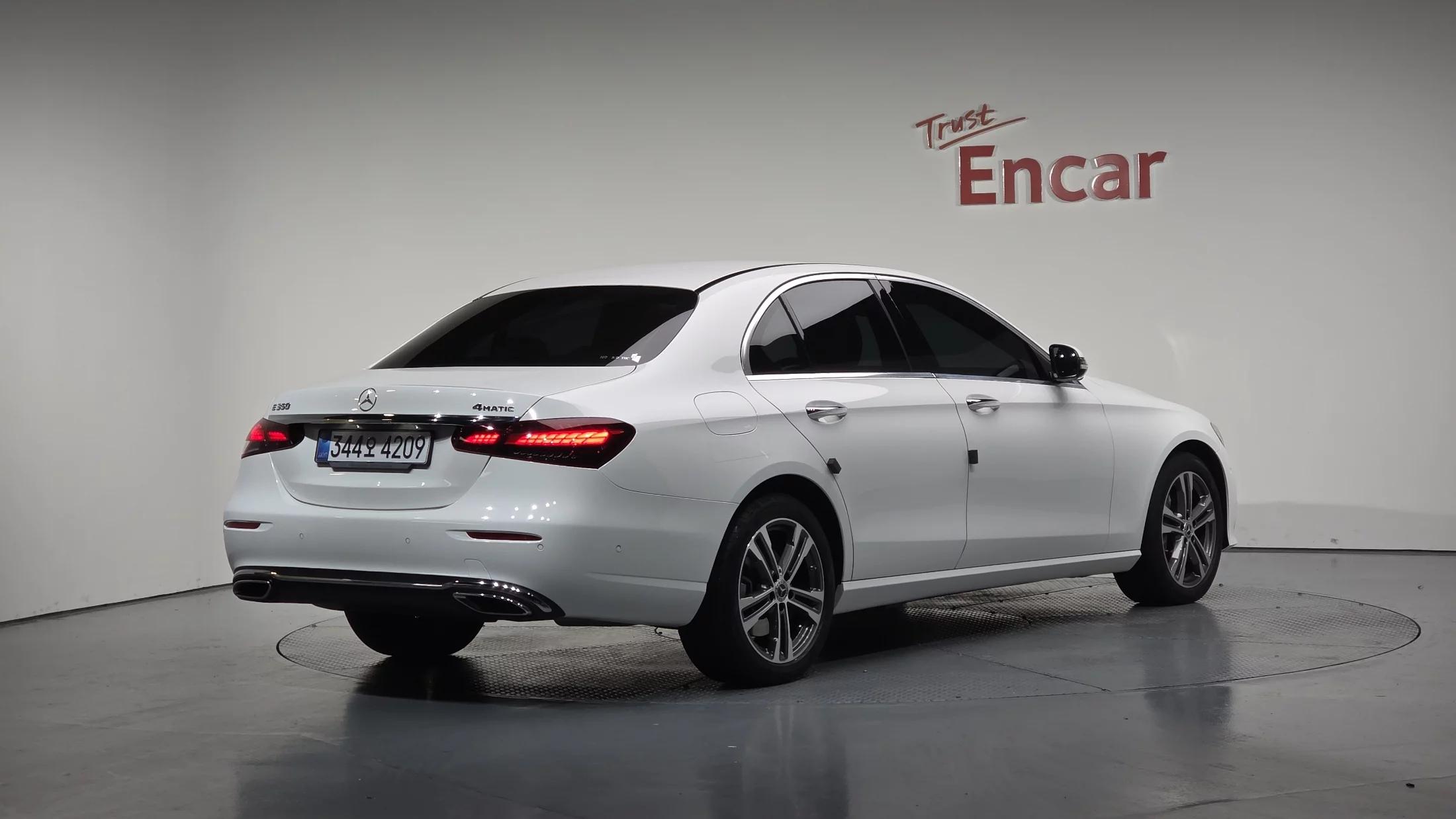 Mercedes-Benz E-Class E350 4MATIC Avantgarde, 2022 г. 17870 км.