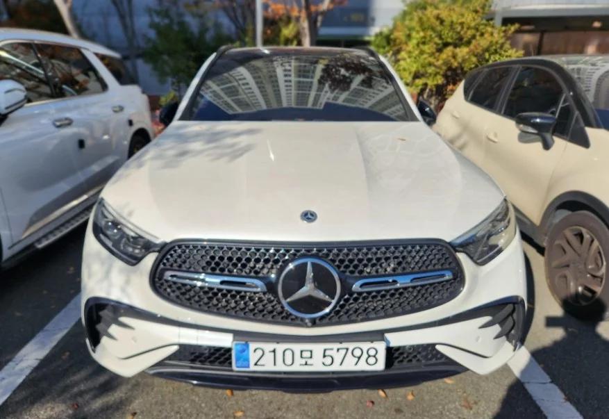 Mercedes-Benz GLC-Class GLC300 4MATIC AMG Line, 2023 г. 28887 км.